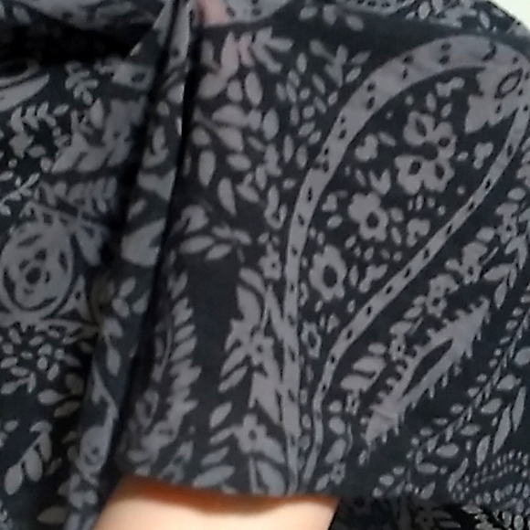 Women's see-through blouse. - Picture 2 of 4